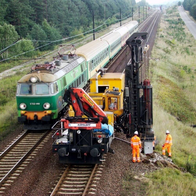 Fundamenty kolejowej sieci trakcyjnej